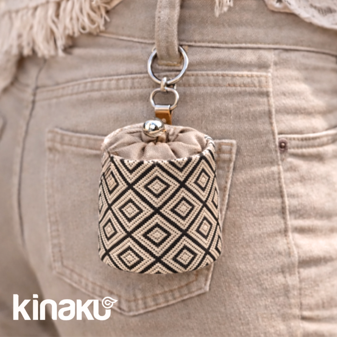 Kinakú Snacktasche, Naya, Schwarz/Weiss, 35g, 7x8cm