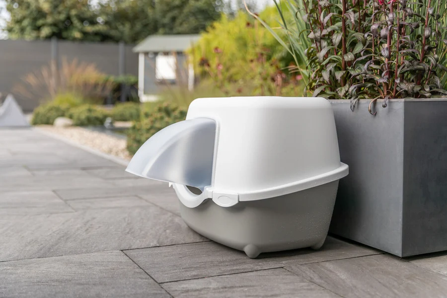 Trixie Outdoor Katzentoilette Davio Top, mit Haube, 56x39x39cm