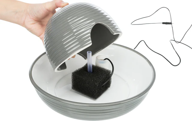 Trixie Trinkbrunnen Keramik Vital Flow, 1,5 Liter, grau/weiss