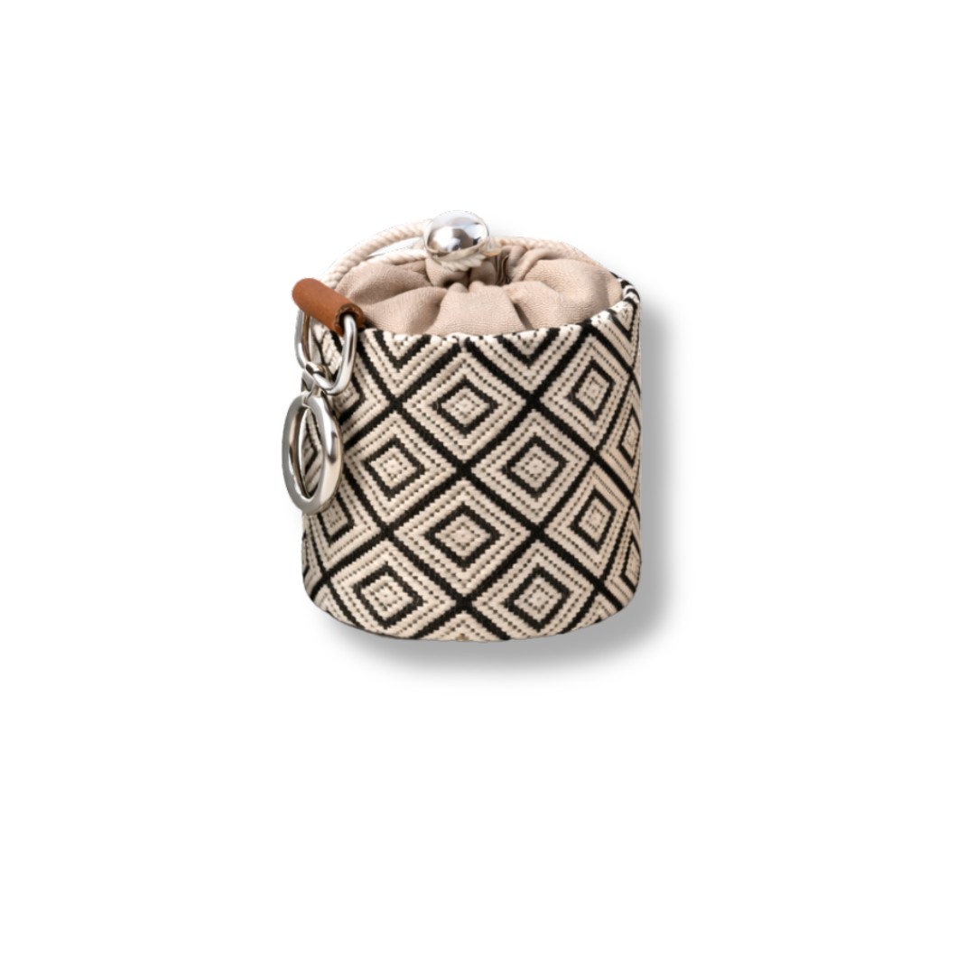 Kinakú Snacktasche, Naya, Schwarz/Weiss, 35g, 7x8cm